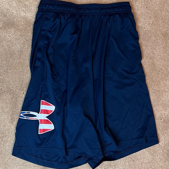 Under Armour Freedom Tech Big Flag Logo Shorts Size S - Picture 5 of 6
